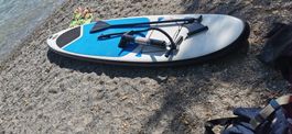 Aufblasbares SUP Board mit Pumpe und Paddel