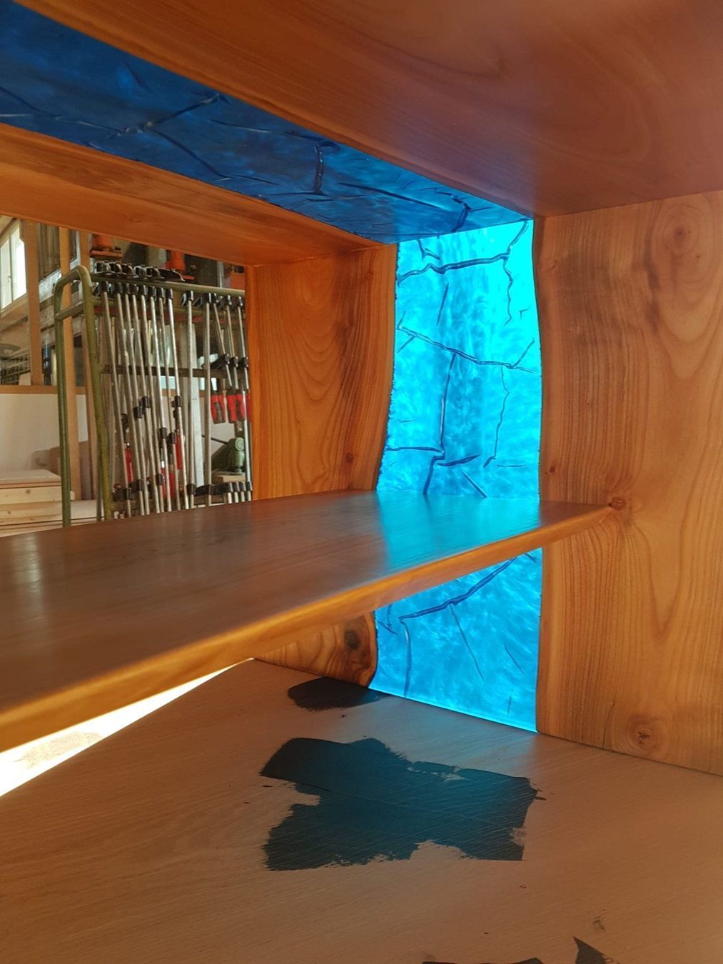 Articoli in legno: Salon Tisch – Usato da Wuppenau venduto da Holzmann1 2
