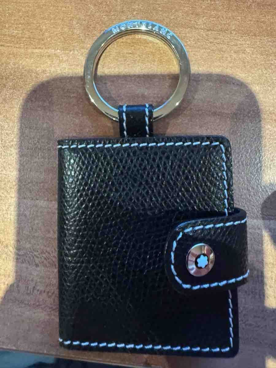 Sonstige Kleidung & Accessoires: Schlüsseletui Leder Schwarz mit Ring – Gebraucht aus Luzern von svf