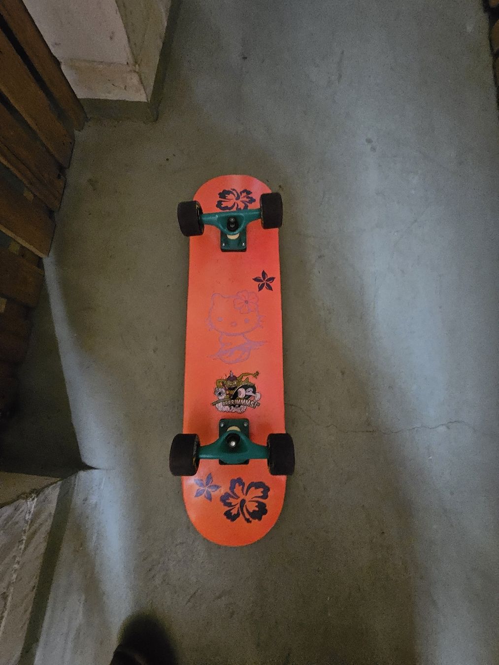 Skateboards: Selbst gemachtes Hello Kitty Skate Board – Usato da Bassersdorf venduto da CorinneK36 1