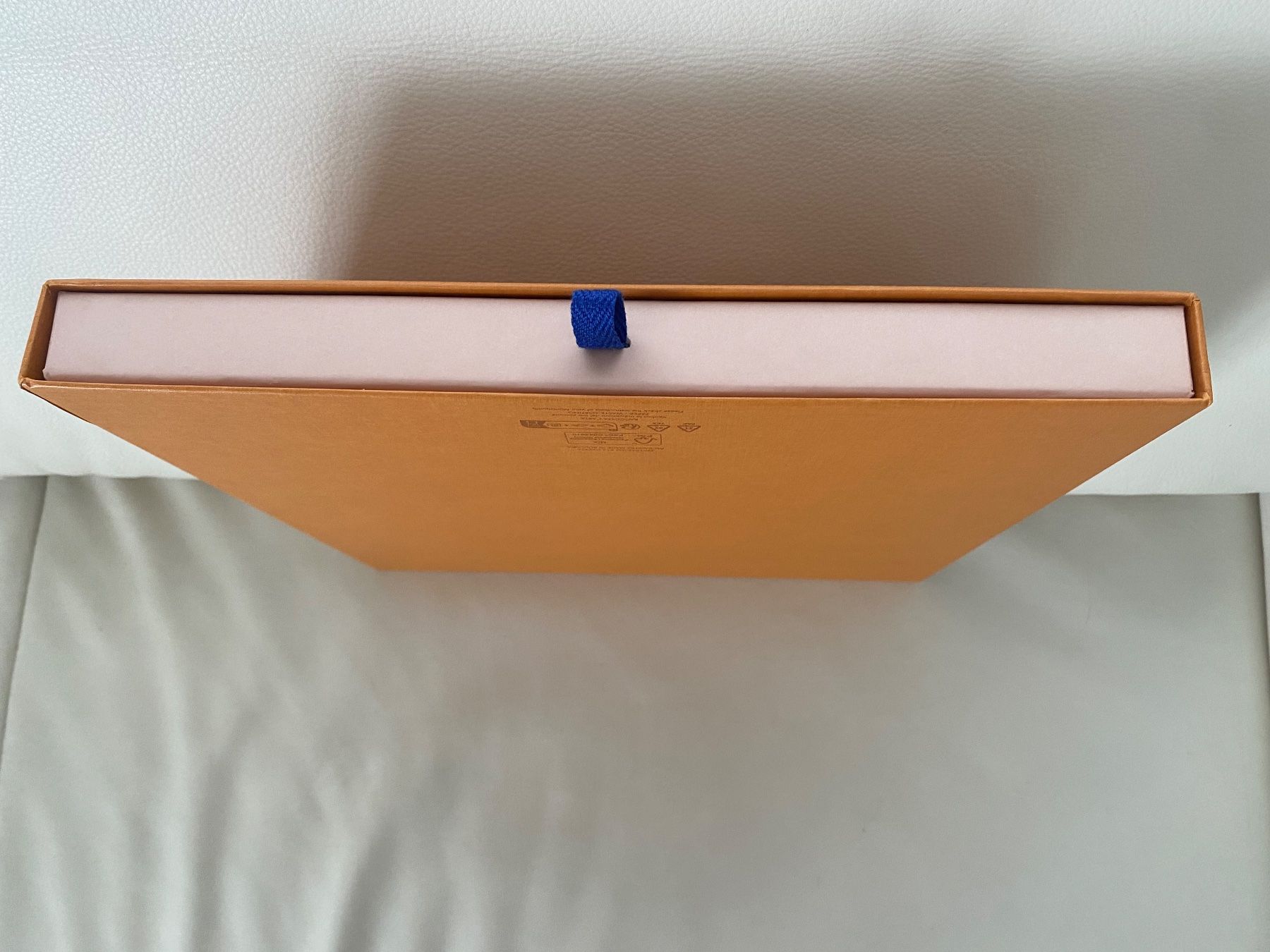 Louis Vuitton Taschen: grosse geräumige LOUIS VUITTON Box, 33x33x3cm – Neu und originalverpackt aus Winkel von ferrari2022 6
