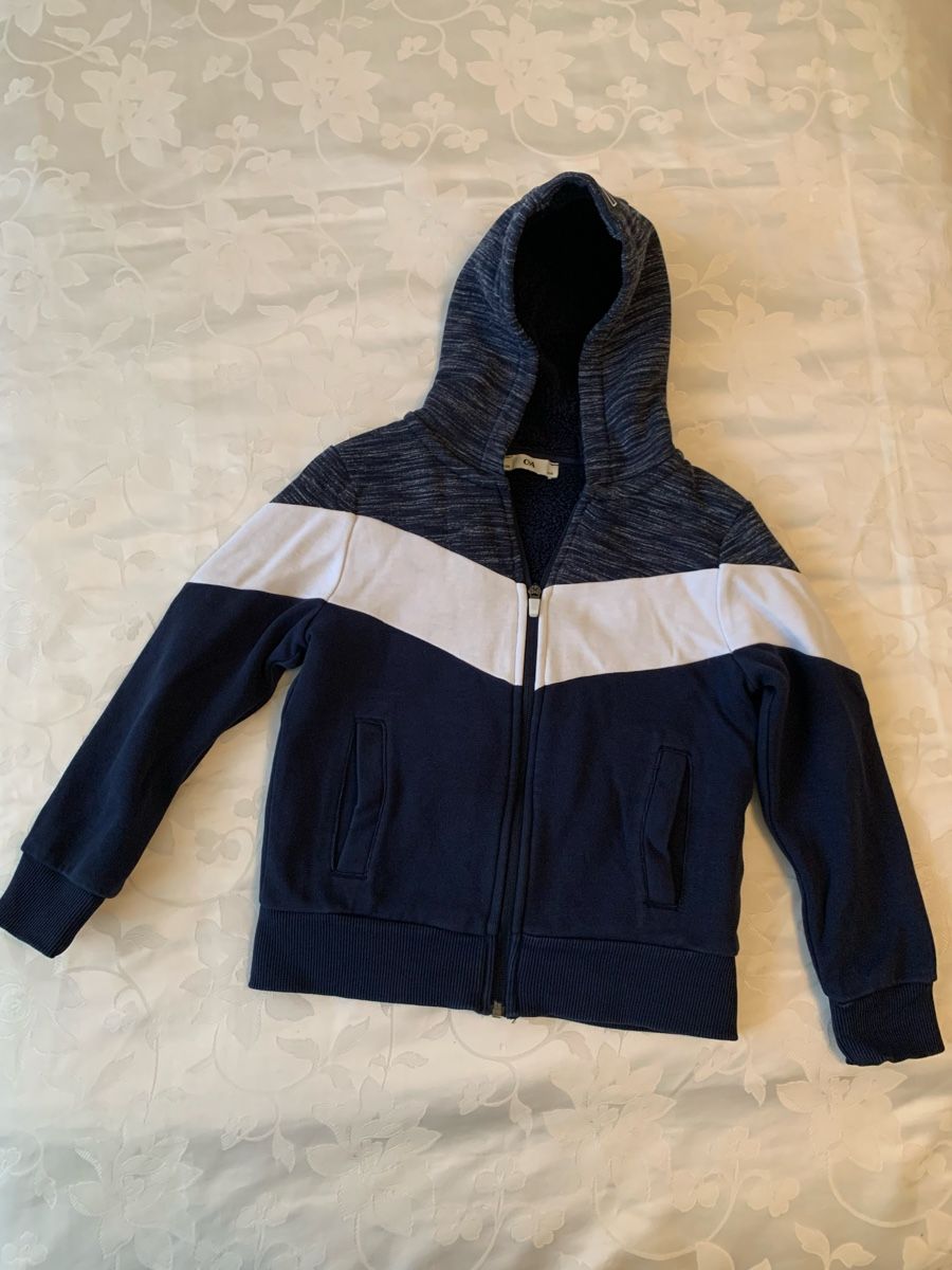 C&A Maglioni & Felpe: Pullover mit reissverschluss und kaputze  128 – Usato da Basel venduto da Pardesi84
