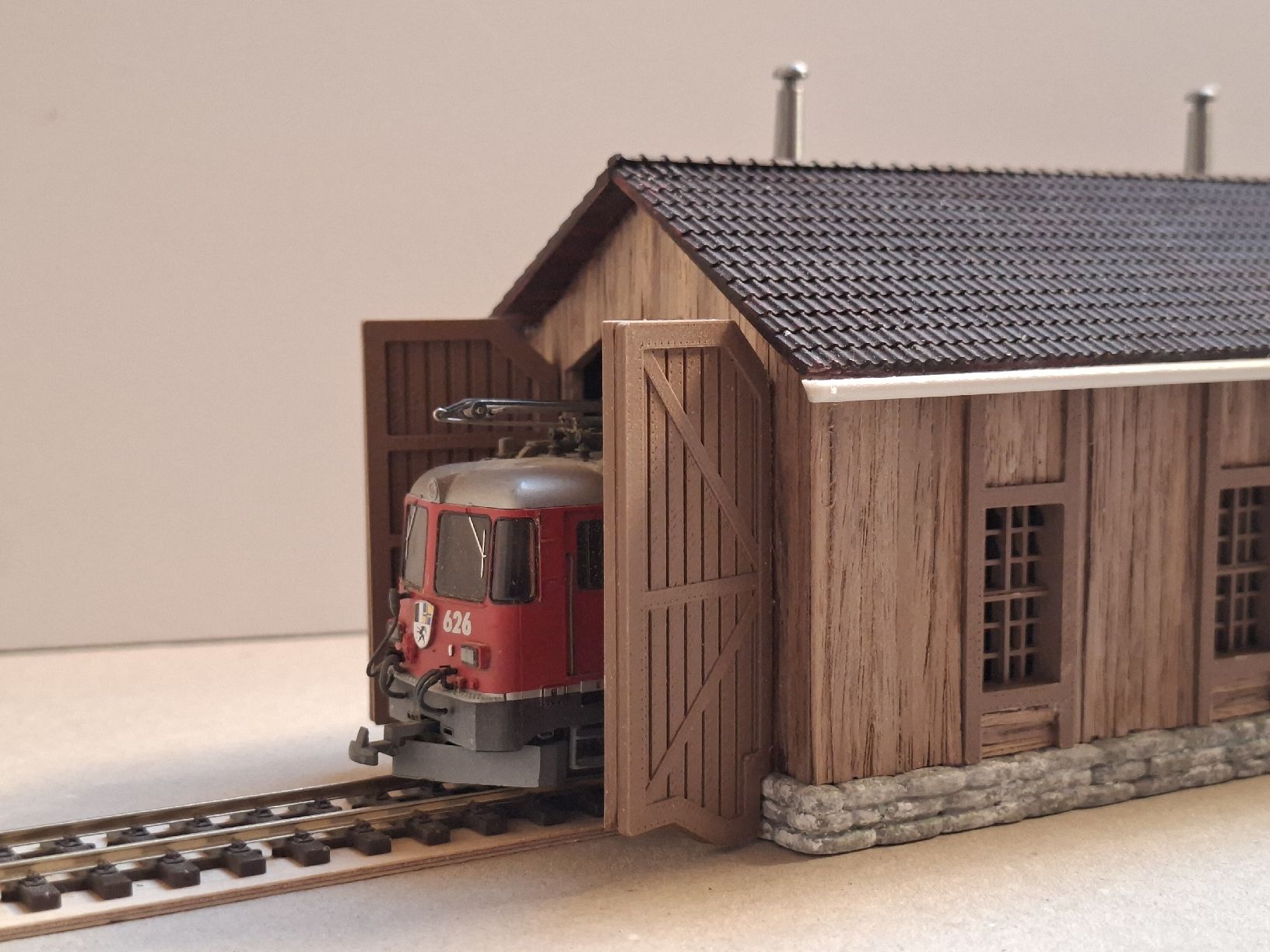 Modellini di ferrovie: Lokschuppen dunkles Holz – Nuovo (secondo la descrizione) da Weisslingen venduto da Moco_mexiko 3