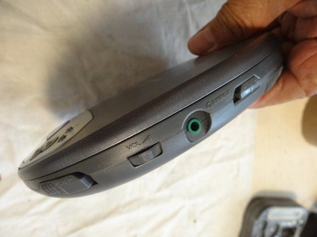 Philips Lecteur multimedia & Streamer: 2 STK PHILIPS CD PLAYER.NICHT LÄÜFT.NUR CD PLAYER – D'occasion à zürich par ahmad01 9