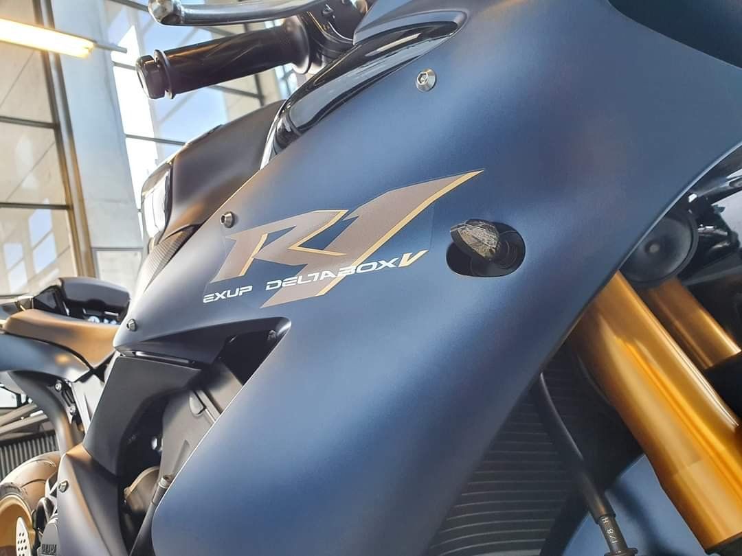 Yamaha Strada: Yamaha R1 RN12 SP – Usato da Ettenhausen TG venduto da vectra_16v_turbo 3