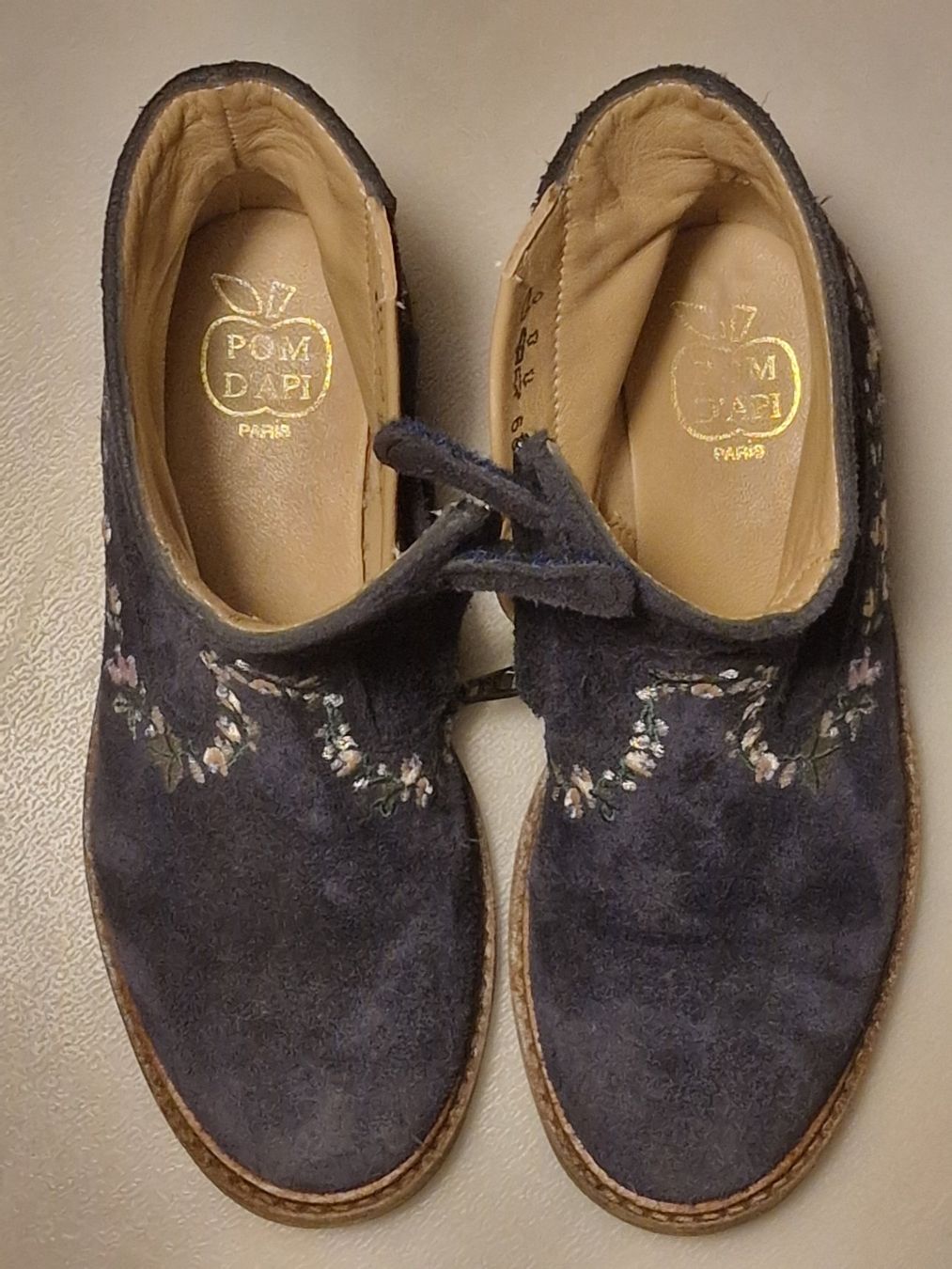 Schuhe für Mädchen: Bottines "Pom d'Api" bleu marine brodées taille 29 – Gebraucht aus Gingins von ven_mz7b 2