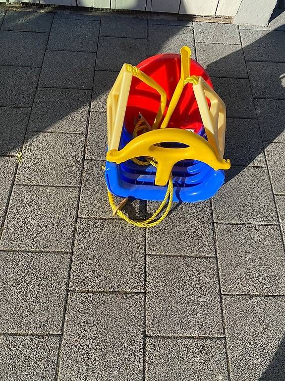 Autre balançoires de jardin: Kinderschaukel – D'occasion à Strengelbach par Luftschutzsoldat