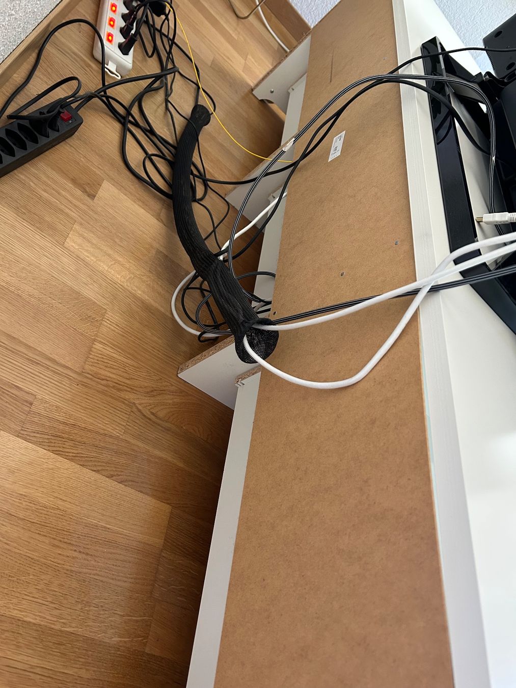 Ikea Mobili TV: IKEA LIATORP TV-Möbel weiss – Usato da Schliern b. Köniz venduto da den_57hf 5