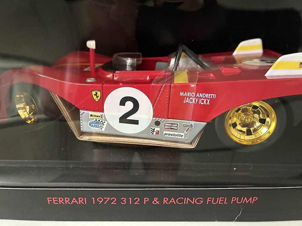 Voitures modèles: 2 Ferrari Shell Collezione  – Neuf avec emballage d'origine à Riva San Vitale par Samantha78 2