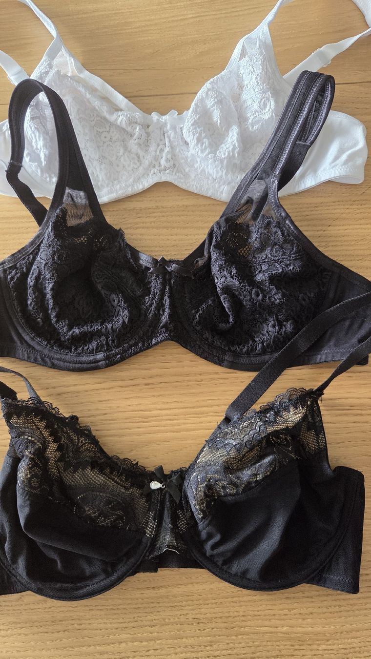 Autres dessous: Soutien-gorge lot 3 – Neuf (Voir description) à Le Pâquier-Montbarry par Gruyere77