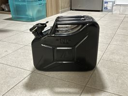 Neuer Benzinkanister 10 L aus Metall von Arnold