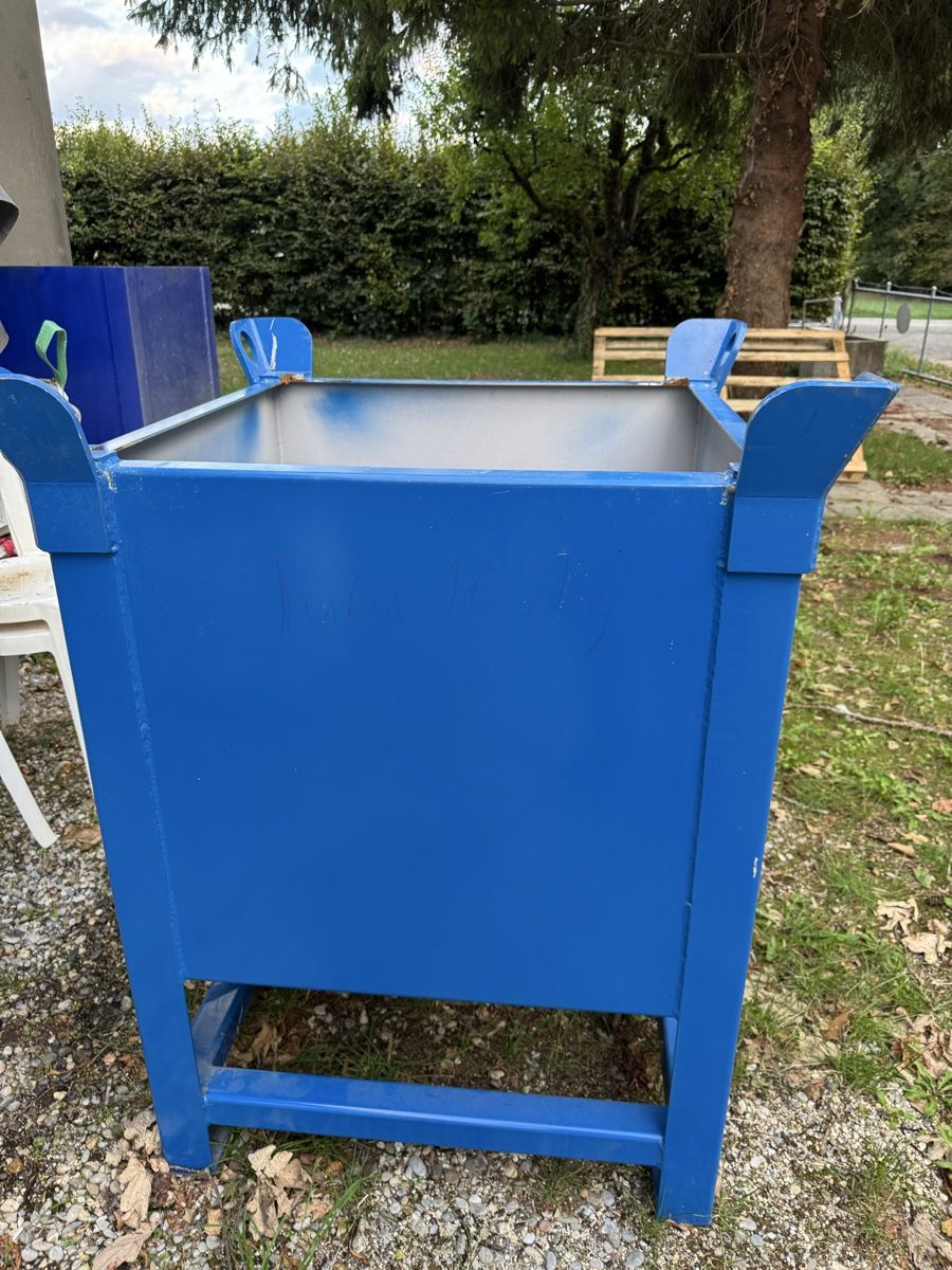 Banconi: 2x Silo 1 Tonne gebraucht – Usato da Selzach venduto da Pascal12.10