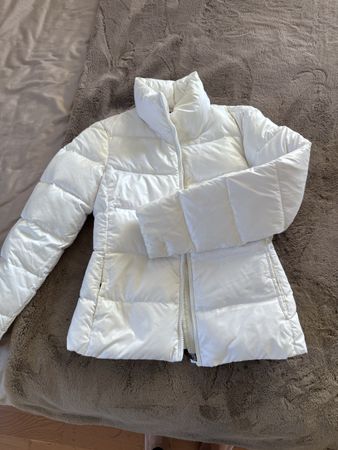 Daunenjacke Stile Benetton weiss Grösse S Zustand wie neu