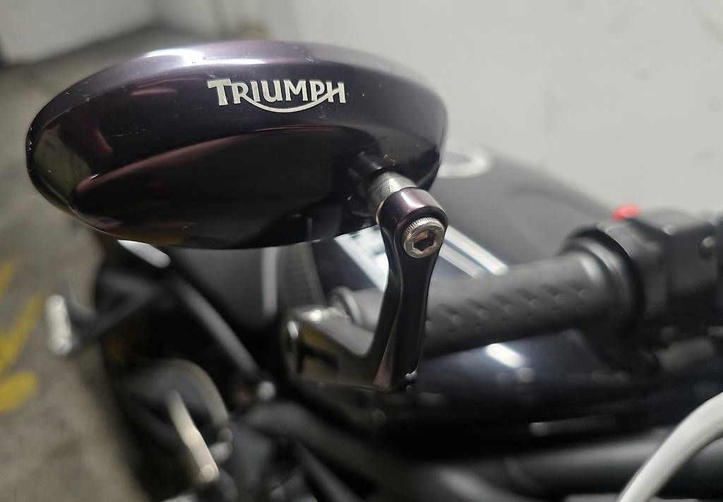 Strasse: Street Triple 675cc 2012 Triumph – Gebraucht aus Genève von flo_g7xr 3