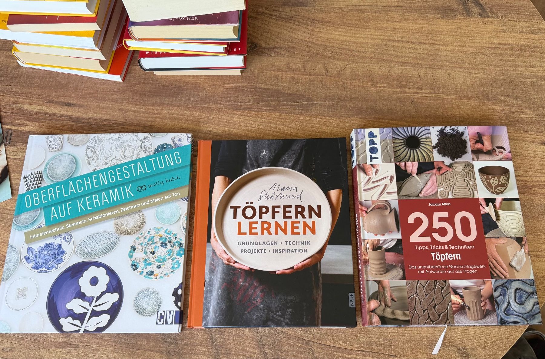 Bücher: 3 Bücher Töpfern Keramik – Gebraucht aus Nussbaumen AG von normajeanbaker