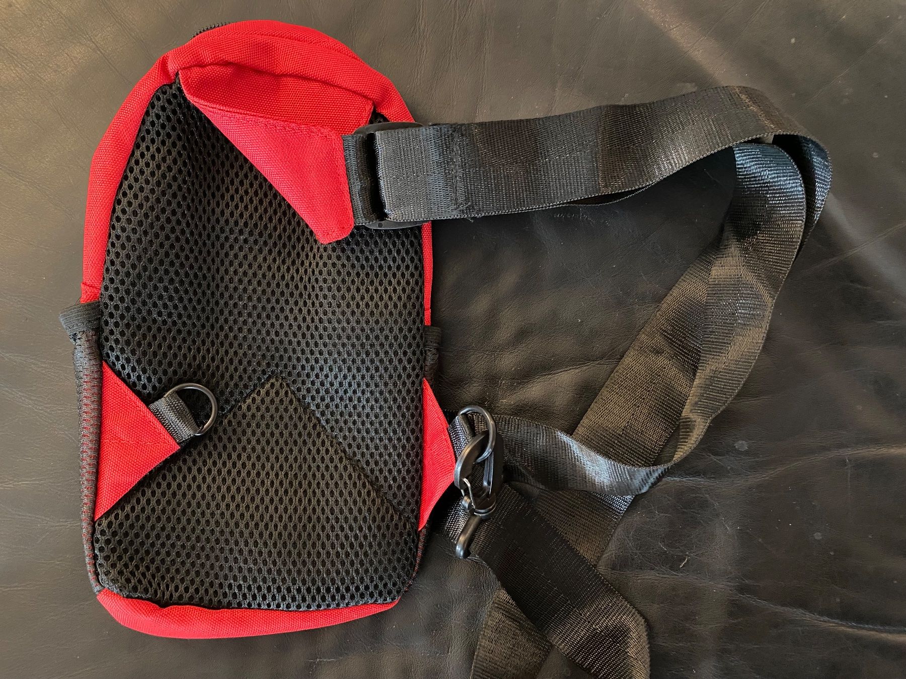 Adidas Taschen: Adidas Umhängetasche rot, NEU – Neu und originalverpackt aus Schlieren von Andreas_8952 3