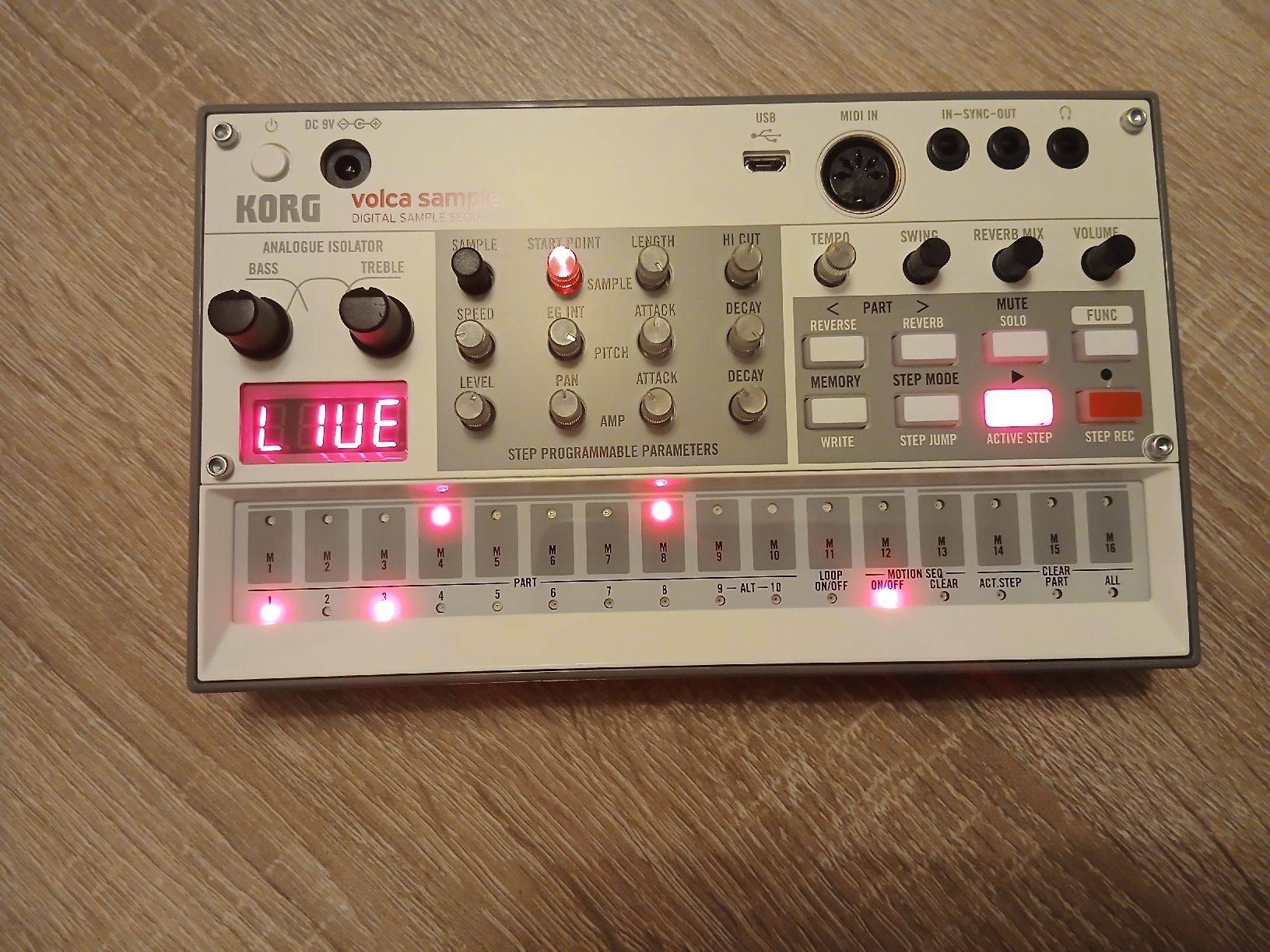 Korg Musikinstrumente: Korg Volca Sample 2 Digital Sequencer, Neu – Neu (gemäss Beschreibung) aus Othmarsingen von Studio15 2