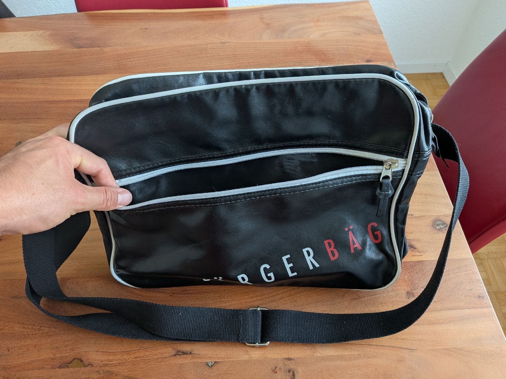 Borse: Retro Umhängetasche / Messenger Bag "BÄRGERBÄG" – Usato da Münsingen venduto da TheLuk 1
