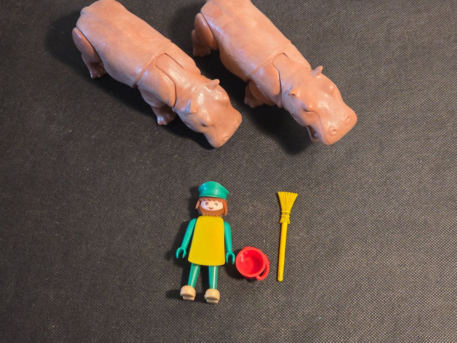 Playmobil Giocattoli: Playmobil Zoowärter – Usato da Fischbach-Göslikon venduto da BremBarb
