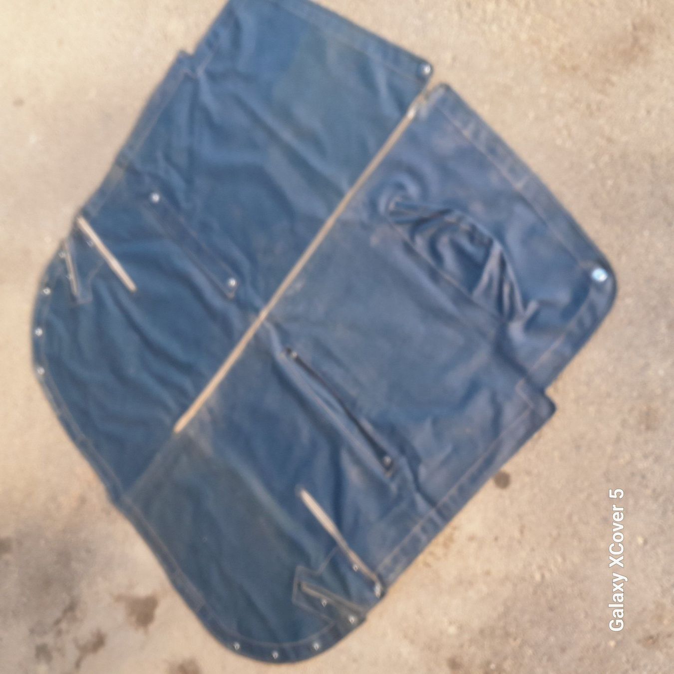 MG Tutti pezzi di ricambio auto: Couvre-tonneau MGB MGC....MG B....MG C – Usato da Cuarny venduto da Micro-tracteur 1