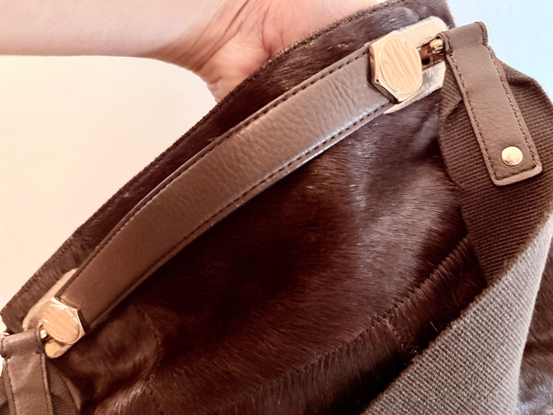 DKNY Borse da donna: DKNY Leder/Kunsthaar Tasche – Nuovo (secondo la descrizione) da Genève venduto da mar_g5r2 8