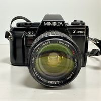 Minolta X-300s argentique vintage + 2 objectifs & flash