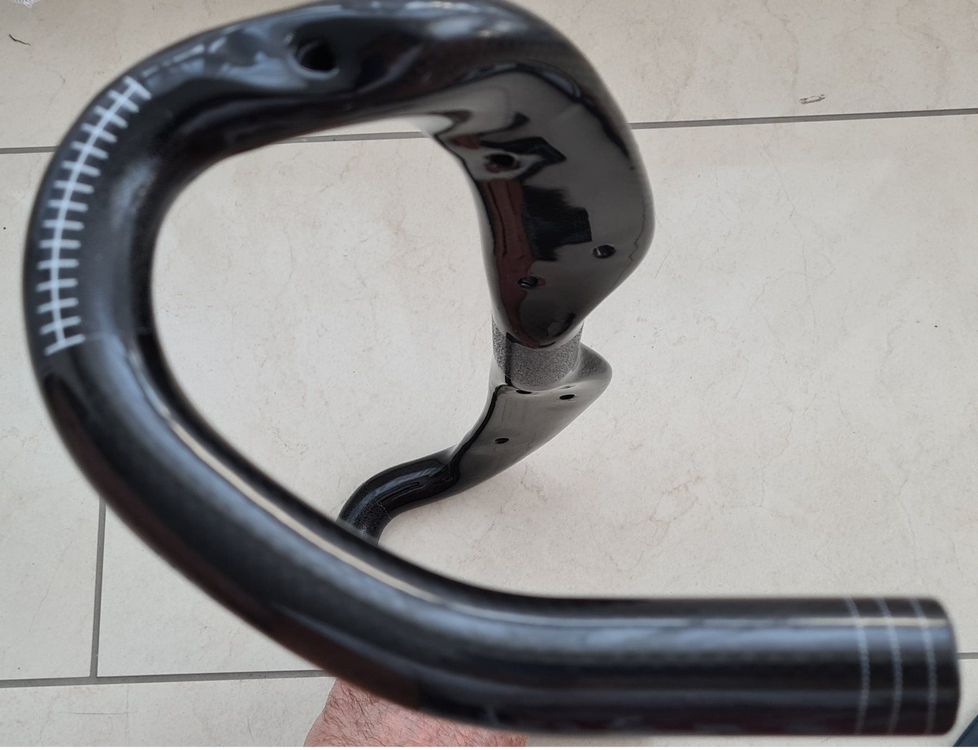 Pièces détachées: Carbon Lenker 420mm (Kabel innengeführt) – Neuf (Voir description) à Oberglatt ZH par Pacos2000 3