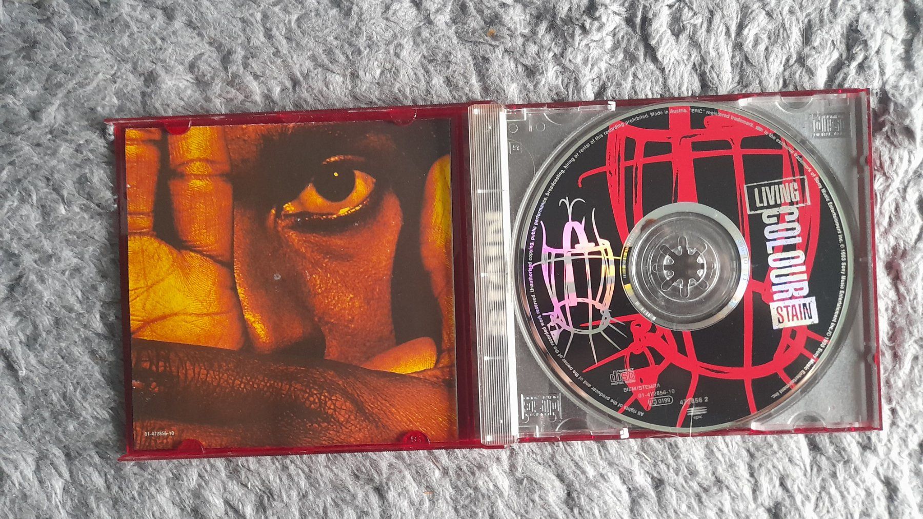 CD: LIVING COLOUR     STAIN    CD – Usato da Wetzikon ZH venduto da Ramones01 2
