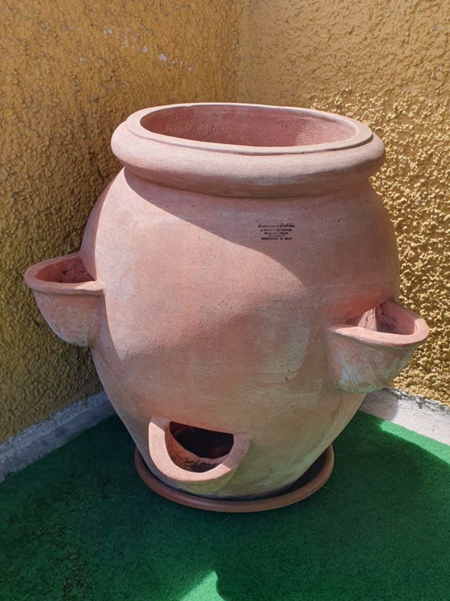Vasi per fiori: Grosser Terracotta Erdbeertopf / Kräutertopf – Usato da Pfäffikon ZH venduto da BBVS-8330