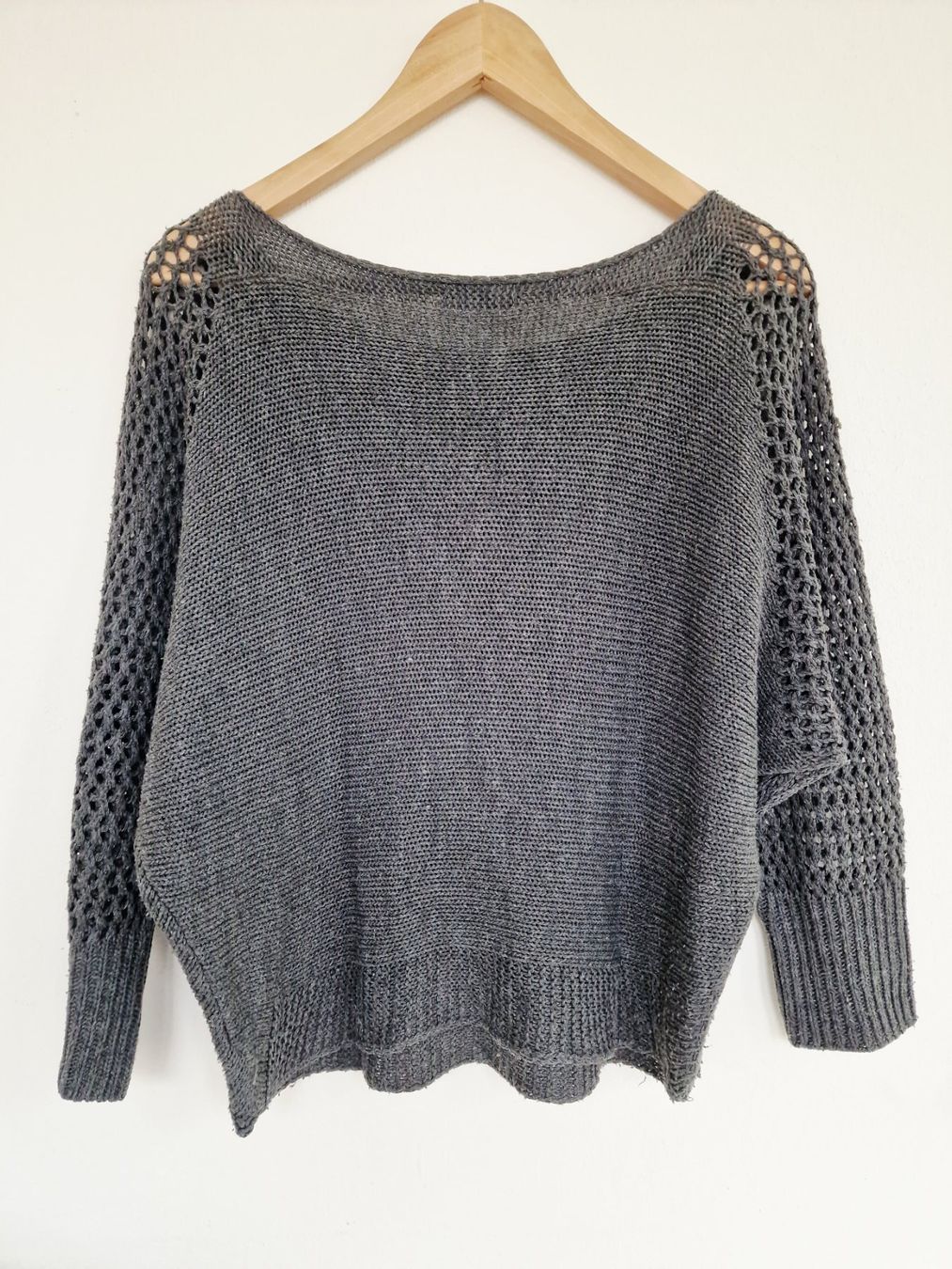 Maglioni & Felpe: Damen Loch Pullover Pronto Gr. S 36 Grau – Usato da Hallau venduto da CHACLA 2
