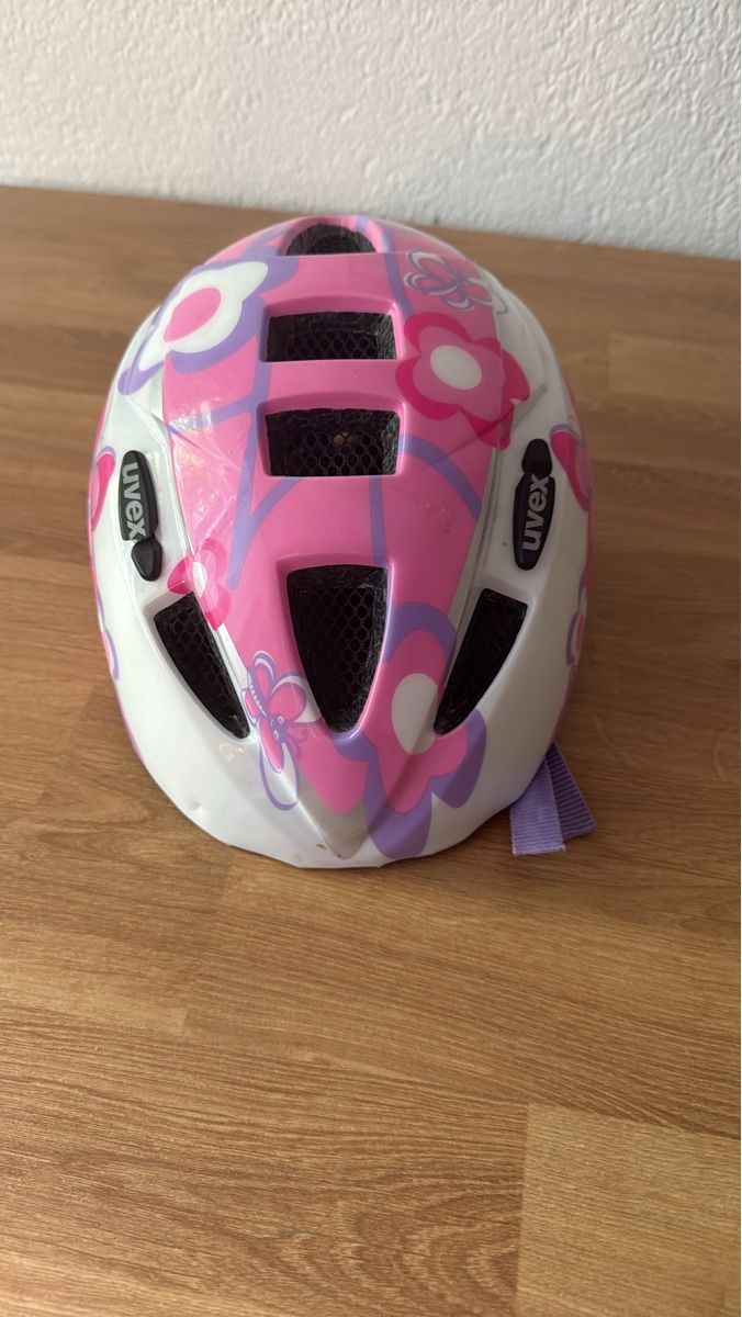 Uvex Caschi: Uvex Kinderhelm, Blumenmuster, Grösse ca. 46-52cm – Usato da Zürich venduto da dun_k7s7