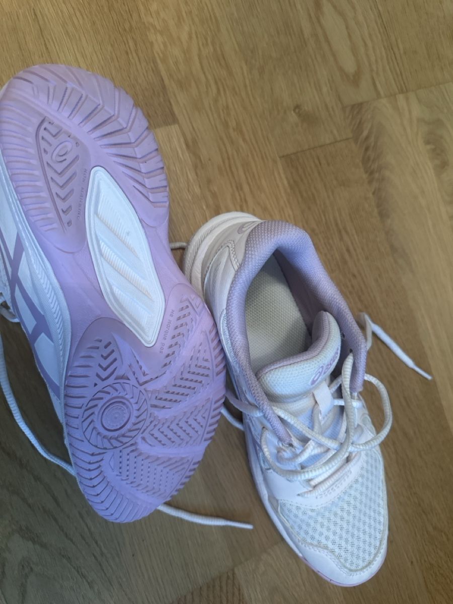 Scarpe per ragazze: Asics Hallenschuhe  Weiss/Violett Grösse 38 – Usato da Mörschwil venduto da tweety9402 1