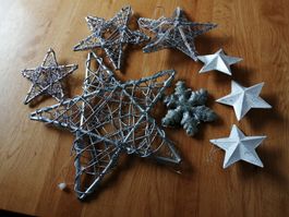 8 Festliche Weihnachtssterne Deko Silber Weiss