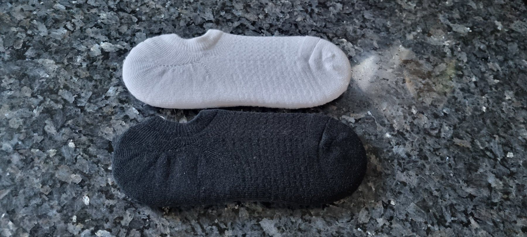 Socken: Kurze Socken 2er Pack Weiss ,schwarz.35-38 – Neu (gemäss Beschreibung) aus egliswil von Maggy6