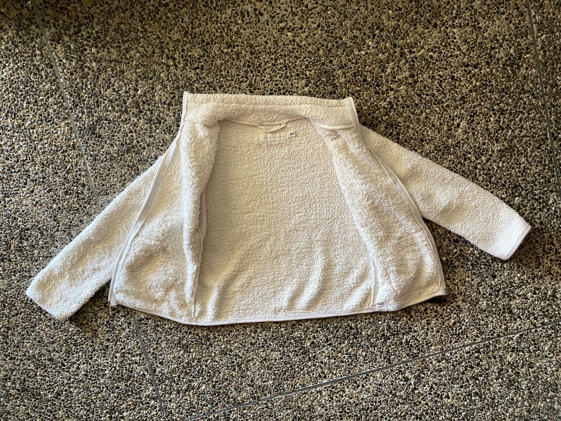 H&M Maglioni & Felpe: Jacke, Jäggli, Pullover, ca. Gr. 134 – Usato da Aetingen venduto da Nadinsky 1