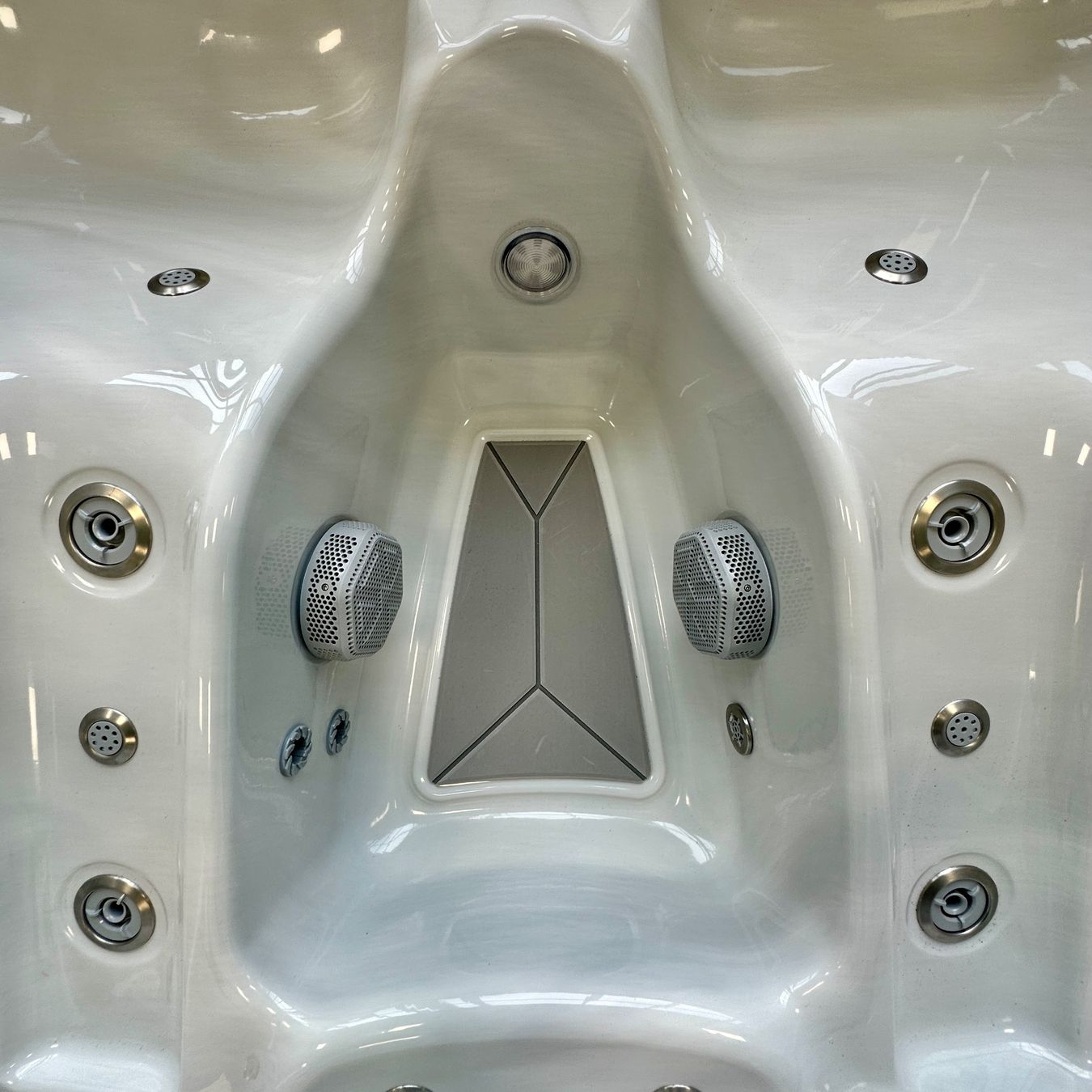 Jacuzzi Whirlpool: Whirlpool "Maui" 3 Pers. 870 Liter – Nuovo e nell'imballaggio originale da Ermatingen venduto da MyHappyHome 6