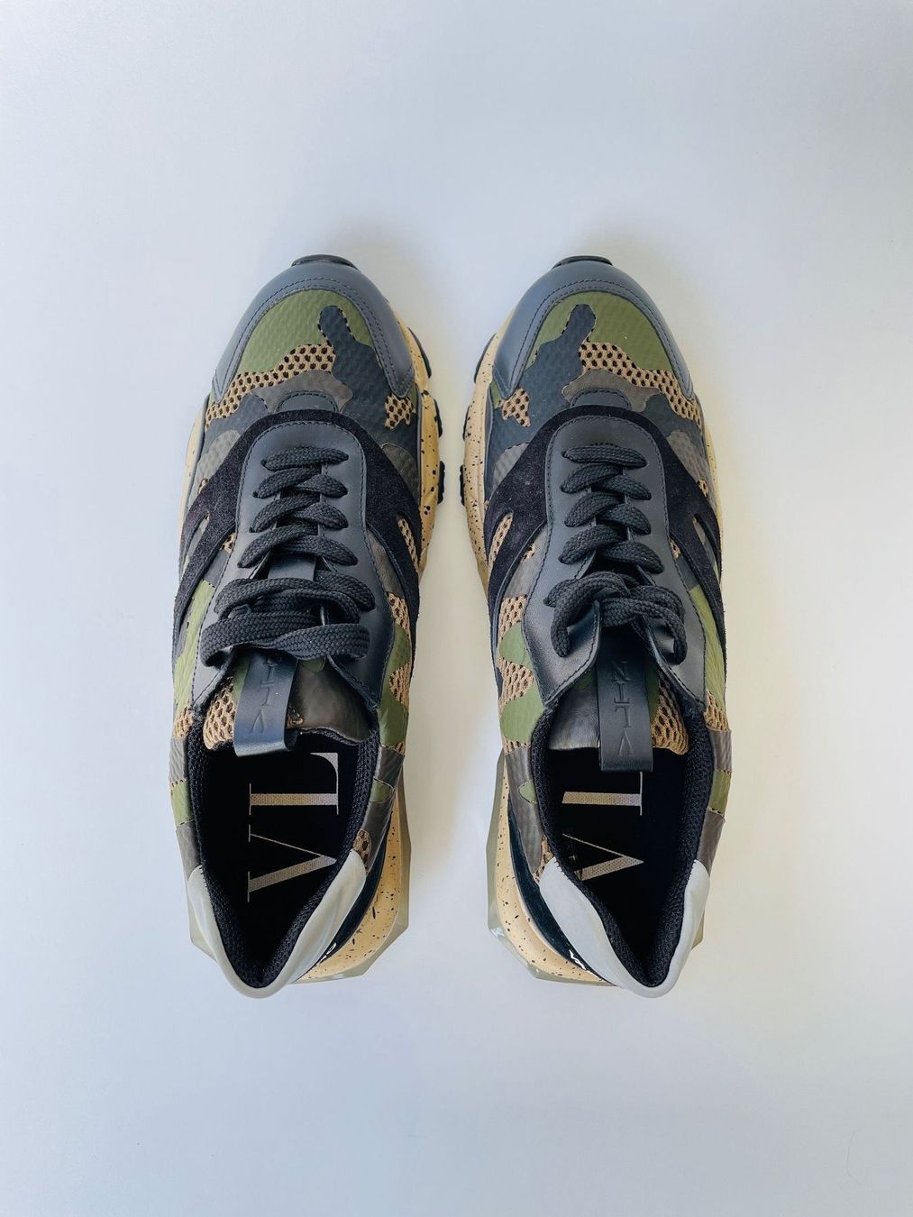 Valentino Scarpe da uomo: Valentino 'Bounce' Sneakers - Gr.42 – Nuovo (secondo la descrizione) da Basel venduto da MarkenundKleidung 2
