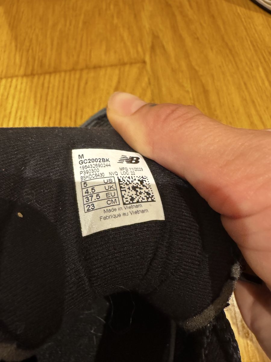 New Balance Scarpe da uomo: New balance size 37.5 – Usato da Luzern venduto da fiona.1013 2