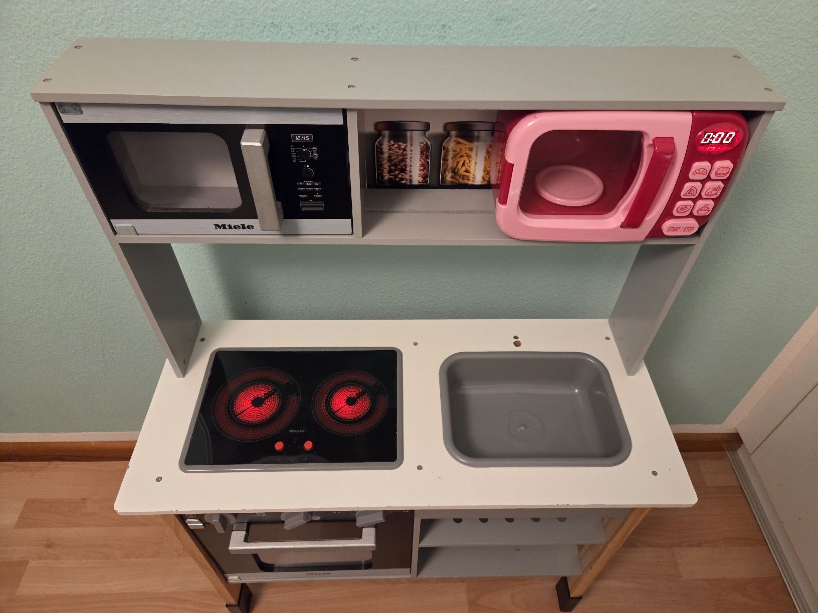 Giocattoli: Spielküche Miele mit Mikrowelle – Usato da Dietikon venduto da daeftig 1