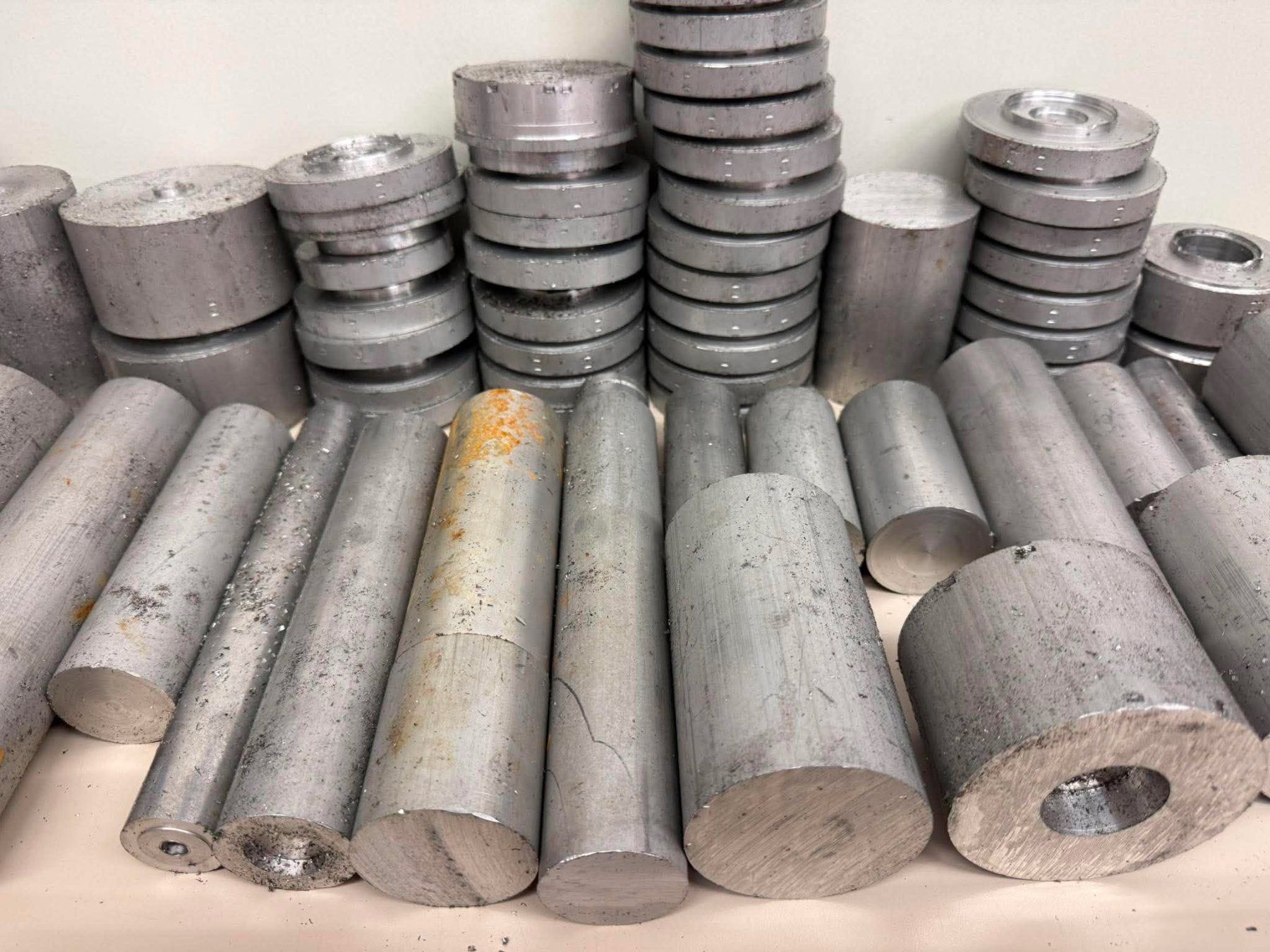 Tutti gli attrezzi: Aluminium Rohmaterial Reststücke 30 kg – Usato da Winterthur venduto da Joe1001 2