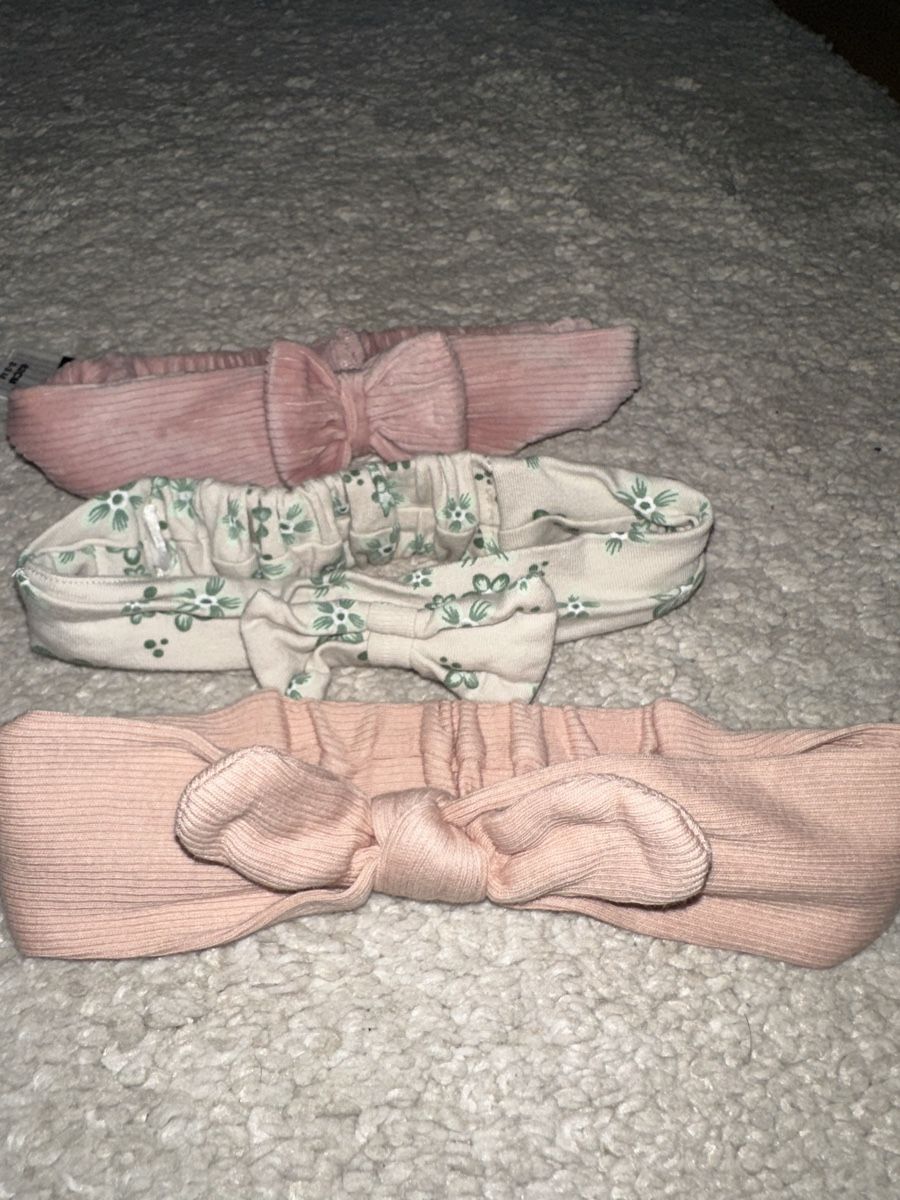 C&A Haarschmuck: Baby hed bands – Neu (gemäss Beschreibung) aus Emmenbrücke von jov_qj5z