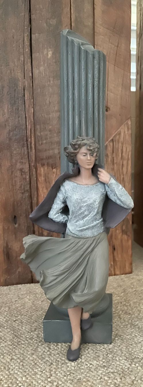 Skulpturen & Statuen: Montserrat Ribes Säulenfigur Elisa – Gebraucht aus Cham von Iboht