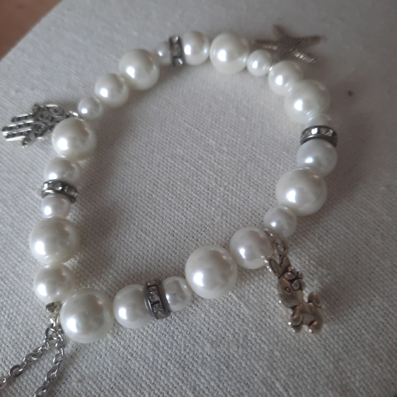 Bracciali & Braccialetti: Wasserperlen Armband mit Anhängern – Nuovo (secondo la descrizione) da Solothurn venduto da lsc_pf99 4