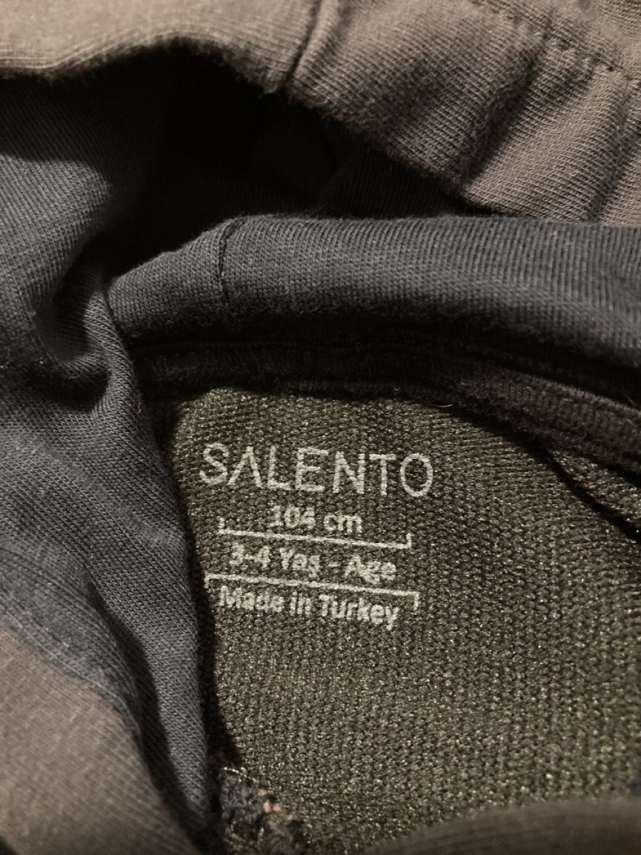 Maglioni & Felpe: Pulli 98/104 Hai – Usato da Lyssach venduto da nadiast 2