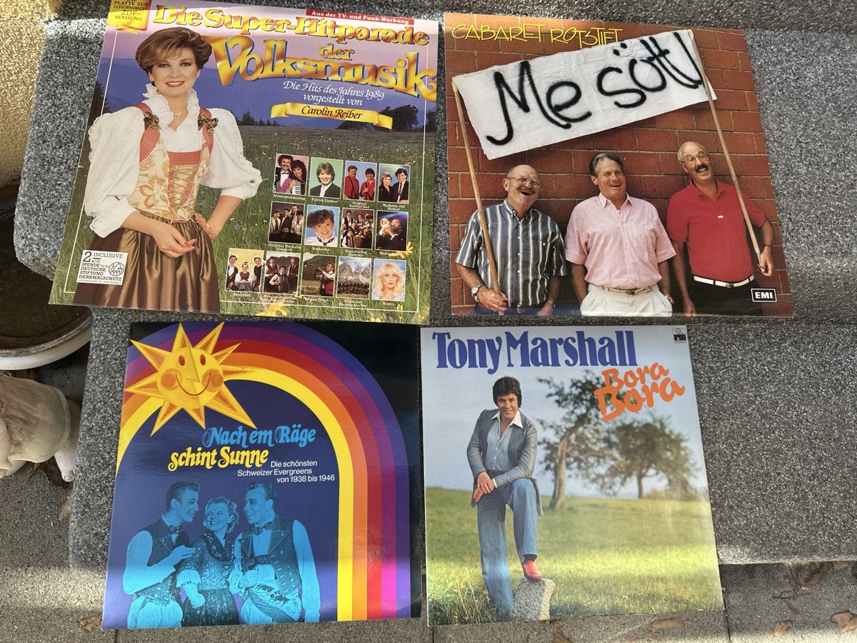 Dischi in vinile: Schweizer Volksmusik Schallplatten  – Usato da Oberentfelden venduto da vilibrand