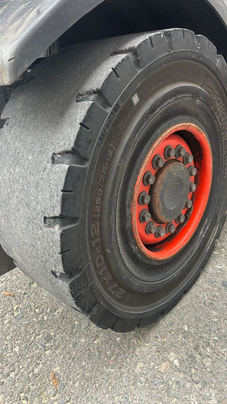 Linde Carrelli elevatori e a forche: Linde Diesel Stapler 35 – Usato da Menziken venduto da Tairi10 4