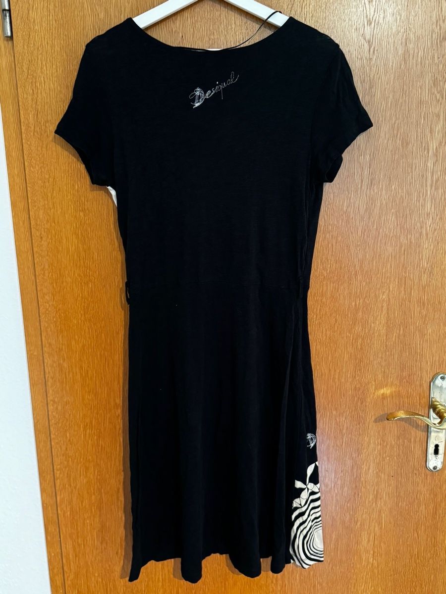 Kleider: Desigual Kleid schwarz/weiss – Gebraucht aus Egg b. Zürich von Brocki_Insel_Egg 1