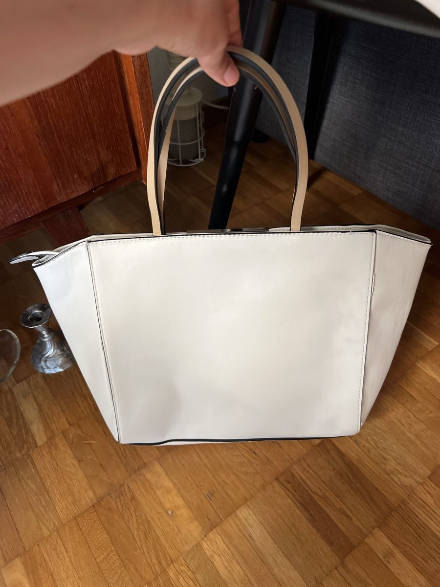 Guess Borse da donna: Guess bag – Usato da Zürich venduto da Zurich_TimeCapsule 1