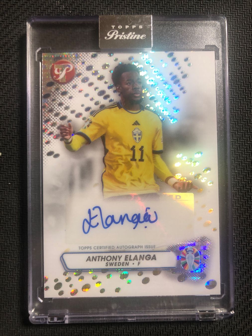 Topps Carte collezionabili: Topps Pristine Anthony Elanga encased Autogramm /99 – Usato da Wangenried venduto da Garagara