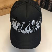 Basecap schwarz mit Totenkopf-Flammenmuster neu